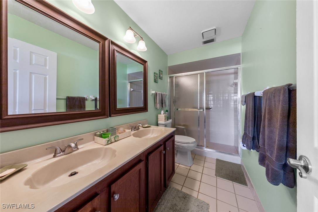 2 Bed Waterfront Home for Sale in Cape Coral, photo 15