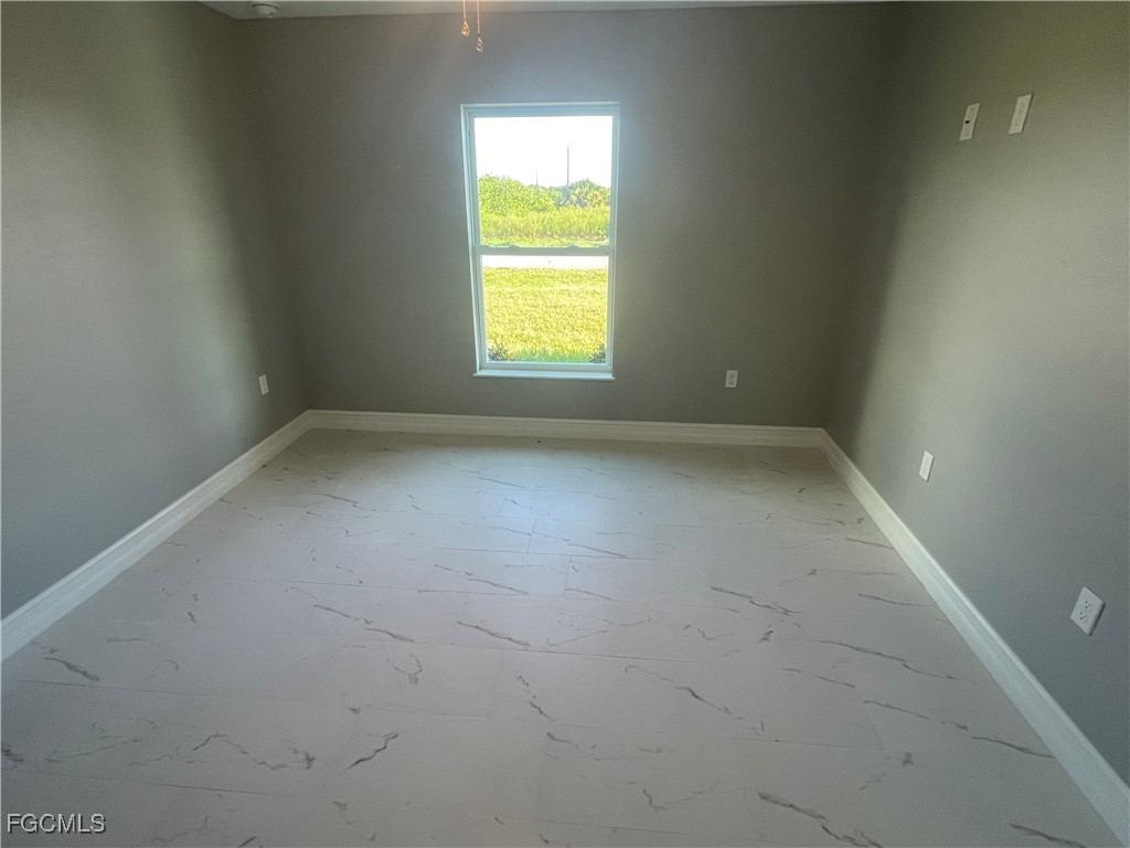 3 Bed SingleFamilyResidence for Sale in Banyan Village, photo 15