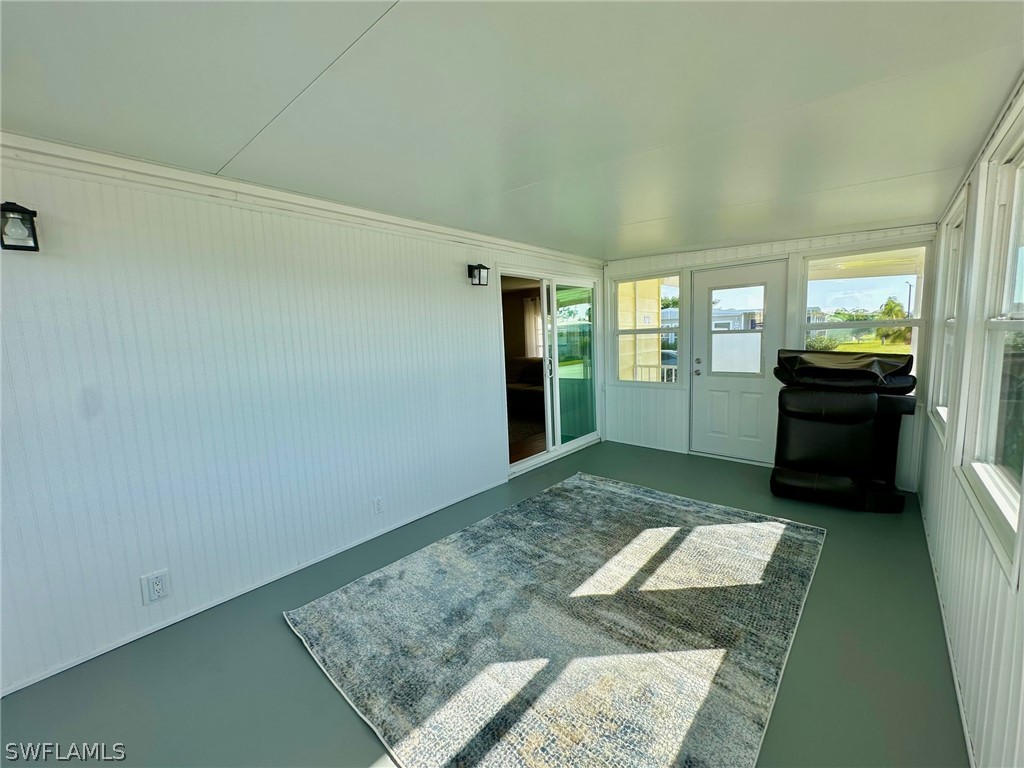 2 Bed ManufacturedHome for Sale in North Fort Myers, FL — photo 15