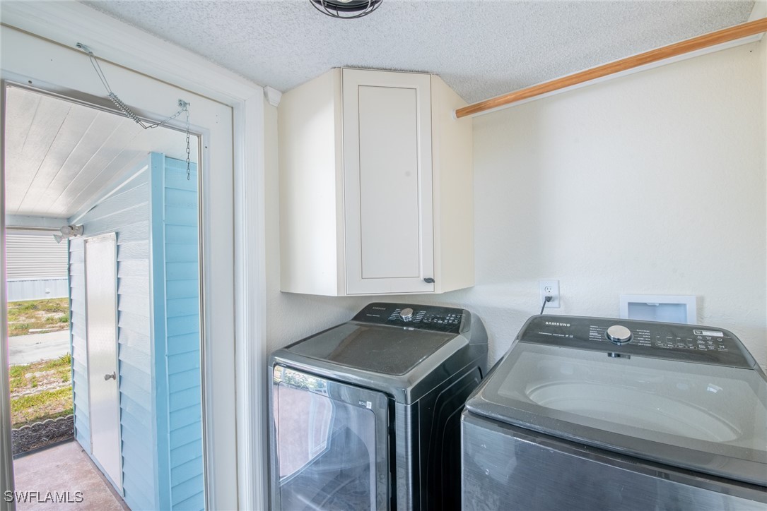 2 Bed ManufacturedHome for Sale in Pine Island Cove, photo 15