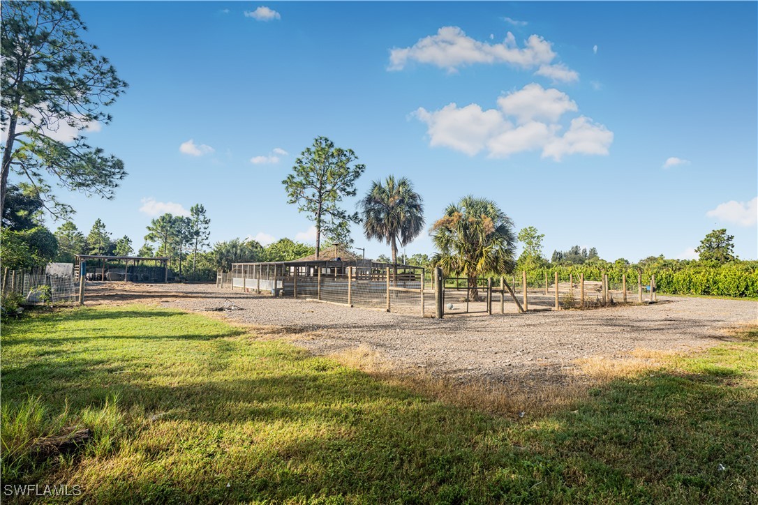 3 Bed SingleFamilyResidence for Sale in Wheelers Subd, FL — photo 15