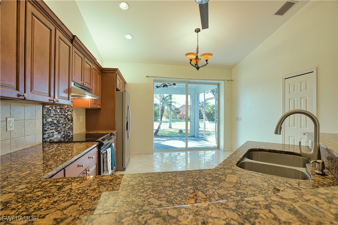 3 Bed SingleFamilyResidence for Sale in Deep Creek, FL — photo 15