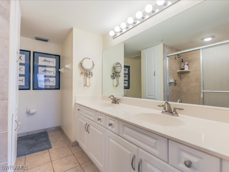 3 Bed Waterfront Home for Sale in Hibiscus Pointe, FL — photo 15