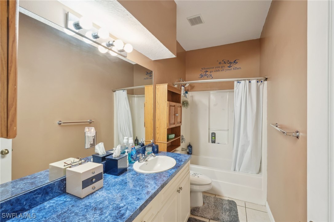 3 Bed SingleFamilyResidence for Sale in Lehigh Acres, FL — photo 15