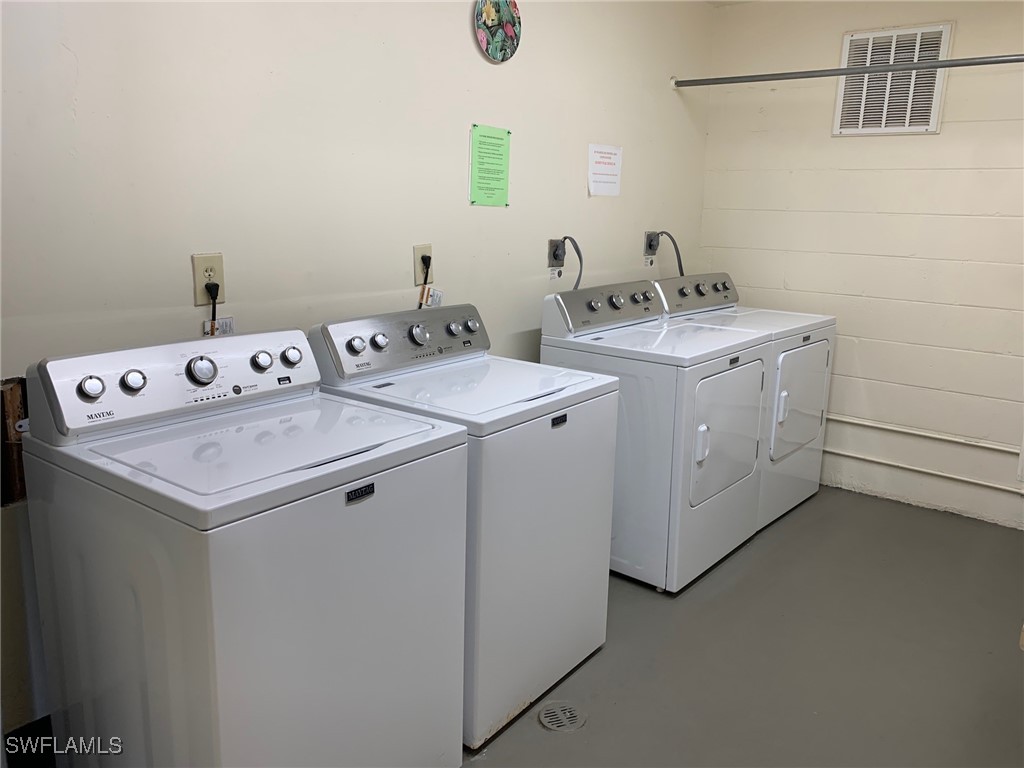 1 Bed Condominium for Sale in Seven Lakes, FL, $69,400 — photo 15