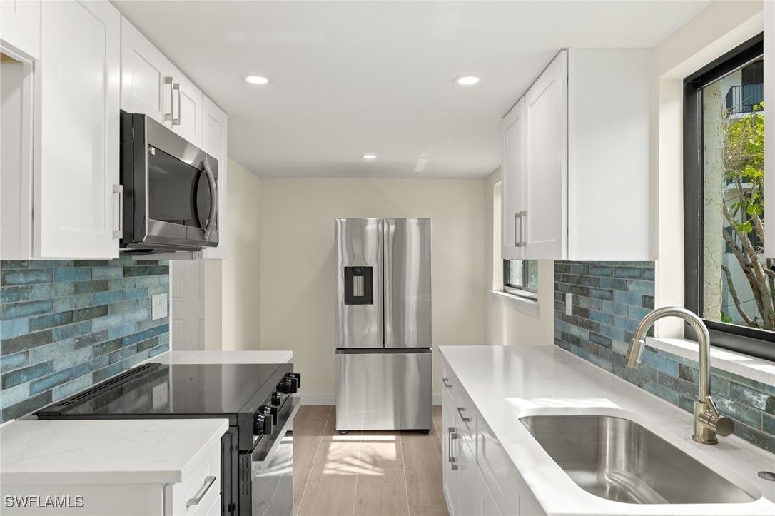 2 Bed Waterfront Home for Sale in Sanibel, photo 15