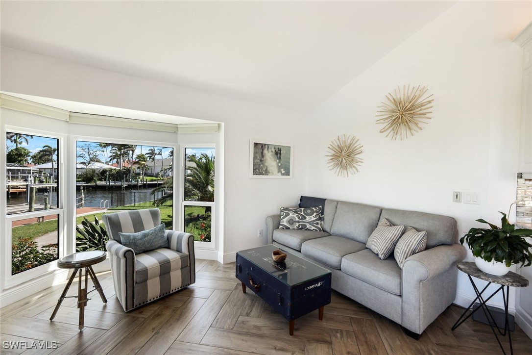 4 Bed Pool Home for Sale in Palm Acres, photo 15