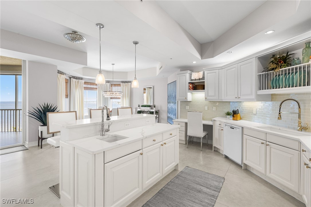 3 Bed Waterfront Home for Sale in Fort Myers, FL, $1,599,000 — photo 15