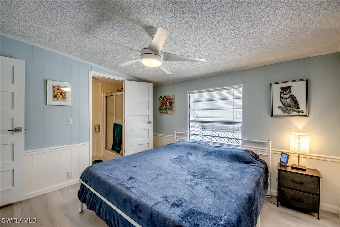 2 Bed Waterfront Home for Sale in Pine Island Cove, photo 15