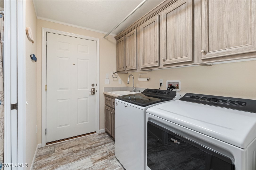 3 Bed ManufacturedHome for Sale in Naples, FL, $250,000 — photo 15