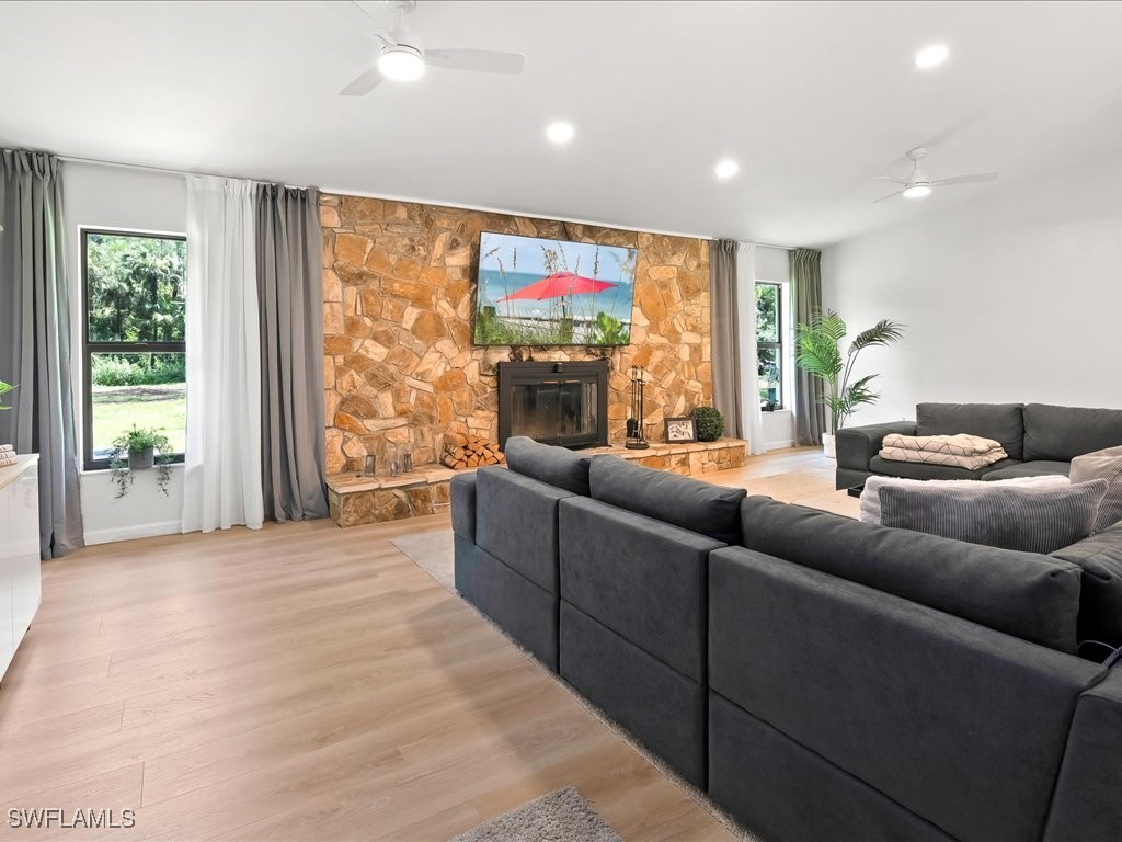 3 Bed SingleFamilyResidence for Sale in Naples, FL — photo 15