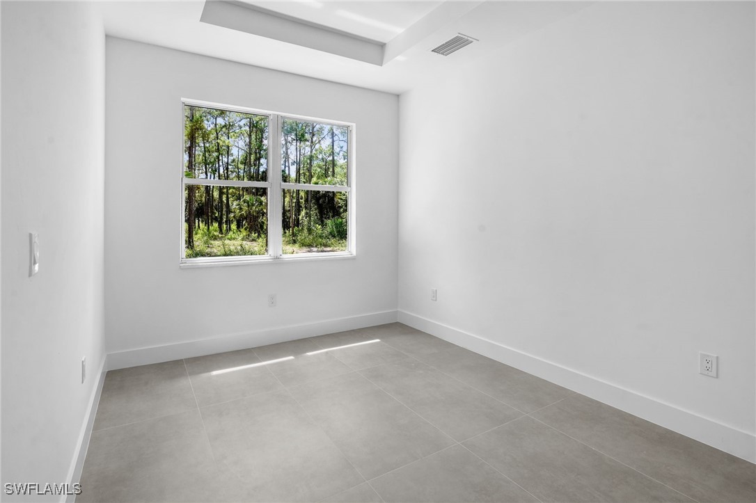 4 Bed SingleFamilyResidence for Sale in Naples, photo 15