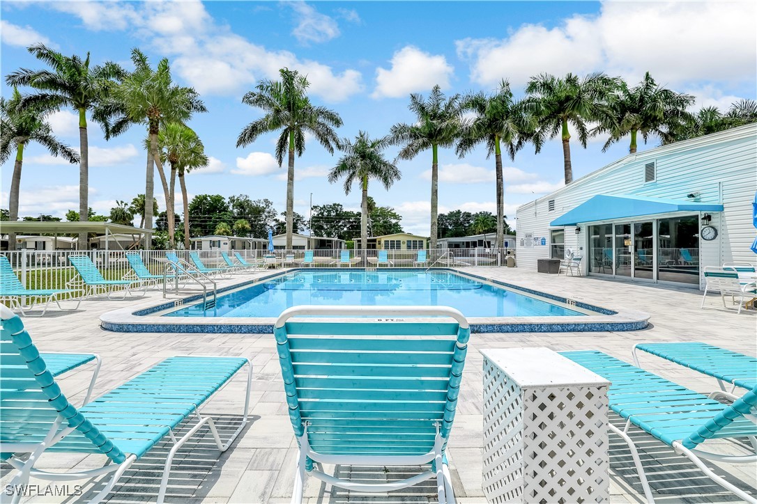 1 Bed ManufacturedHome for Sale in Naples, FL, $89,000 — photo 15