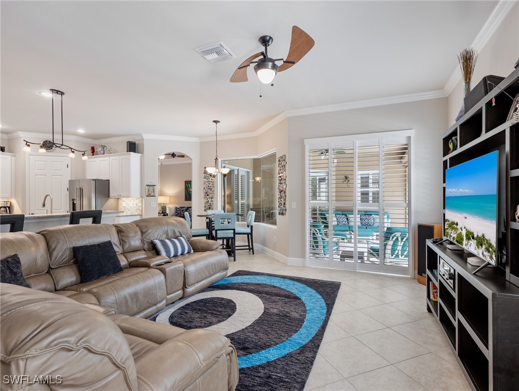 5 Bed Pool Home for Sale in Bella Terra, photo 15