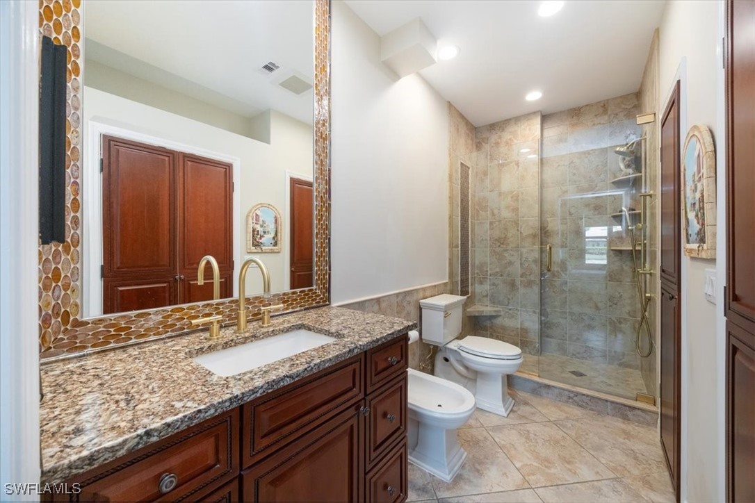 2 Bed Condominium for Sale in Naples, photo 15