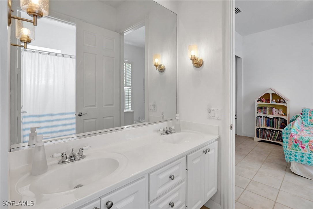 4 Bed Pool Home for Sale in Village Walk, photo 15