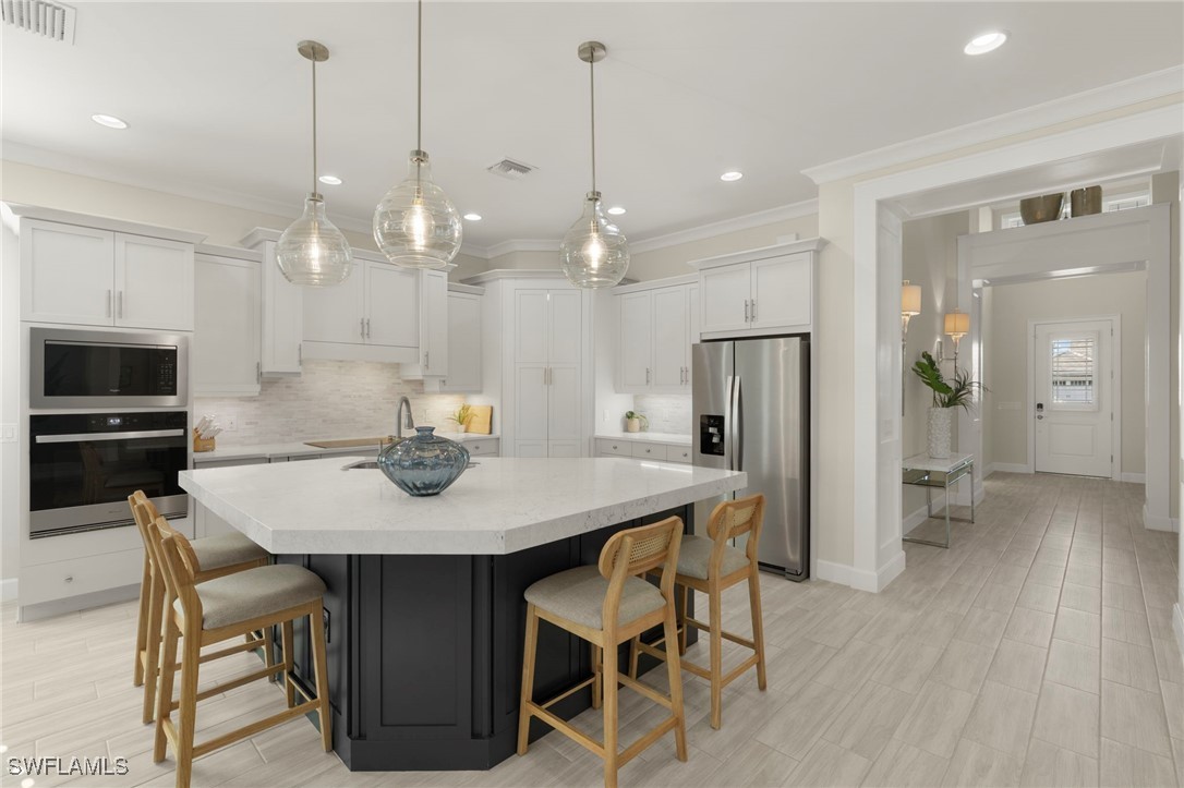 3 Bed Pool Home for Sale in Naples, photo 15