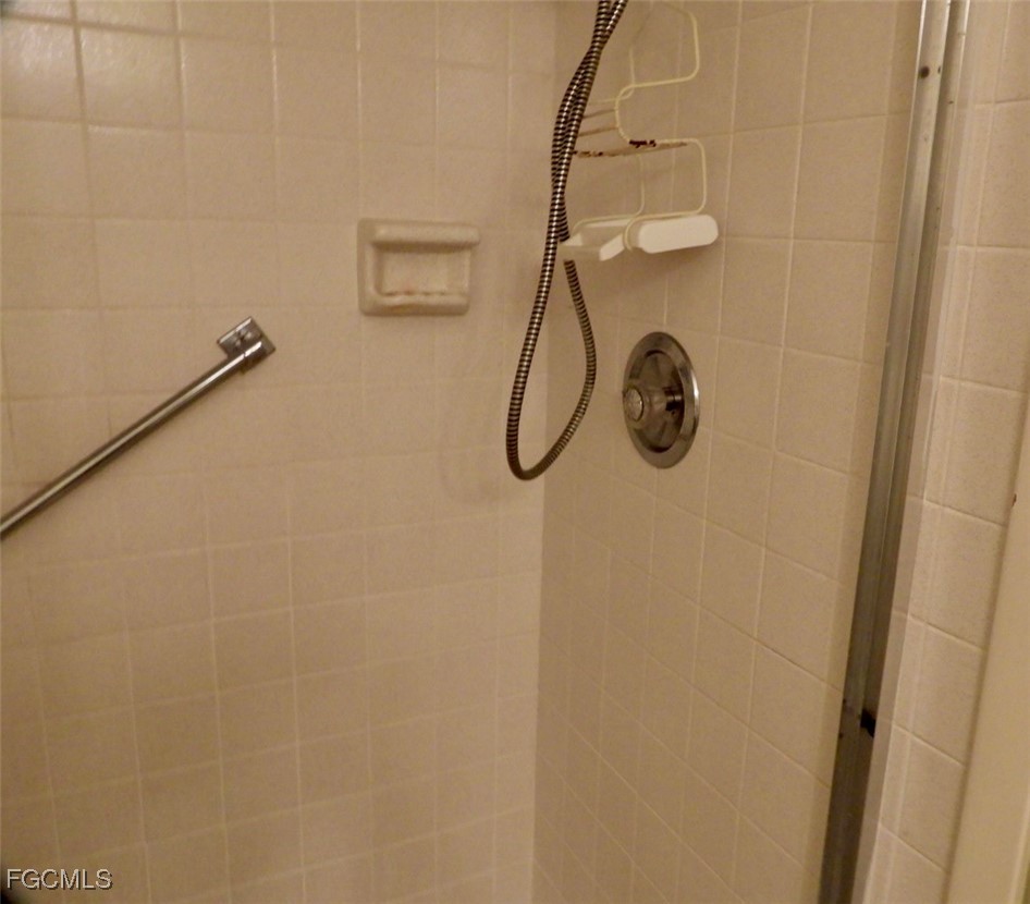 2 Bed Pool Home for Sale in Fort Myers, FL, $120,000 — photo 15