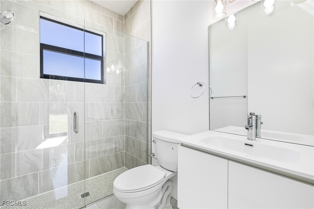 4 Bed SingleFamilyResidence for Sale in Cape Coral, photo 15