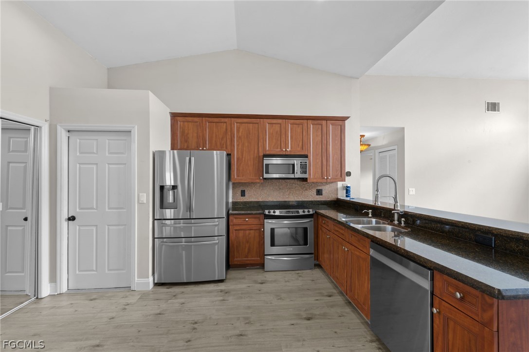 3 Bed SingleFamilyResidence for Sale in Eagle Pointe, photo 15