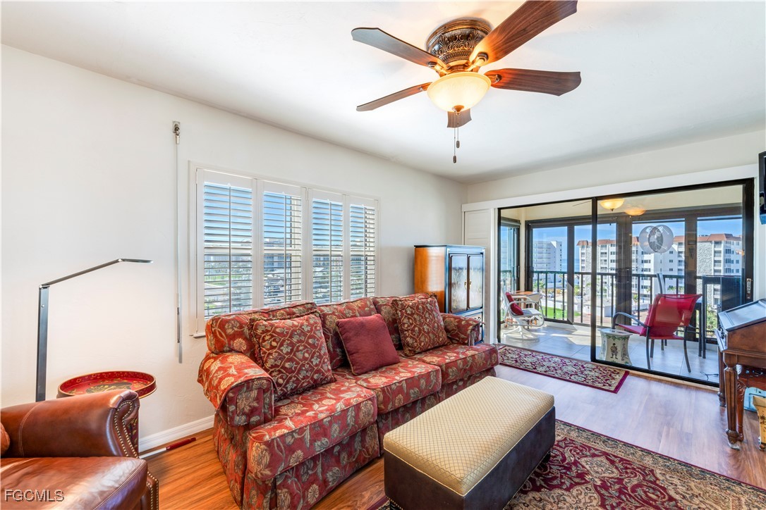 2 Bed Condominium for Sale in Fort Myers Beach, FL, $410,000 — photo 15