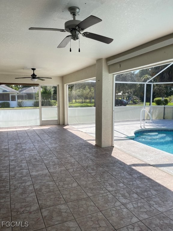 5 Bed Pool Home for Sale in Oakwood, photo 15