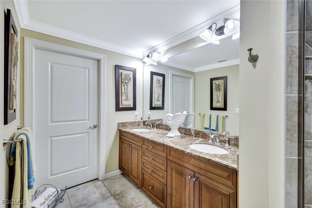 3 Bed Waterfront Home for Sale in Cape Coral, photo 15