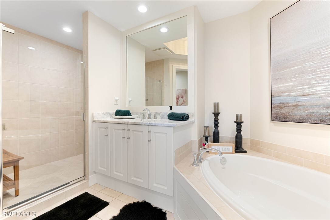 3 Bed Condominium for Sale in Estero, photo 15