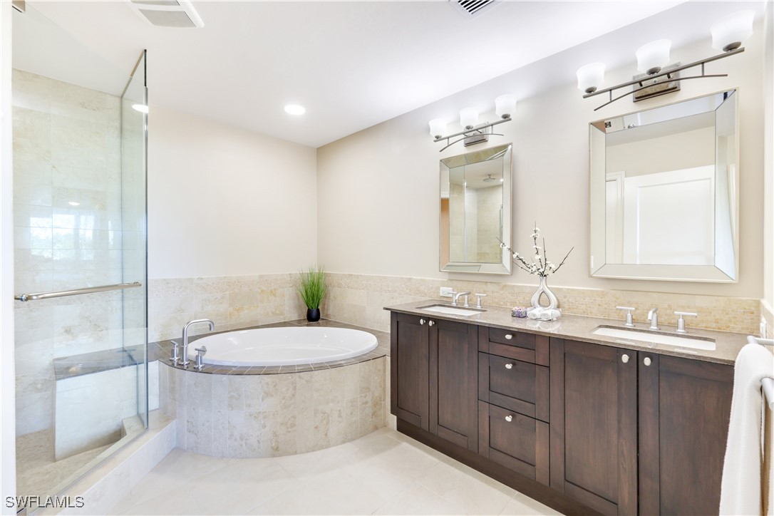 2 Bed Condominium for Sale in The Strada, FL, $700,000 — photo 15
