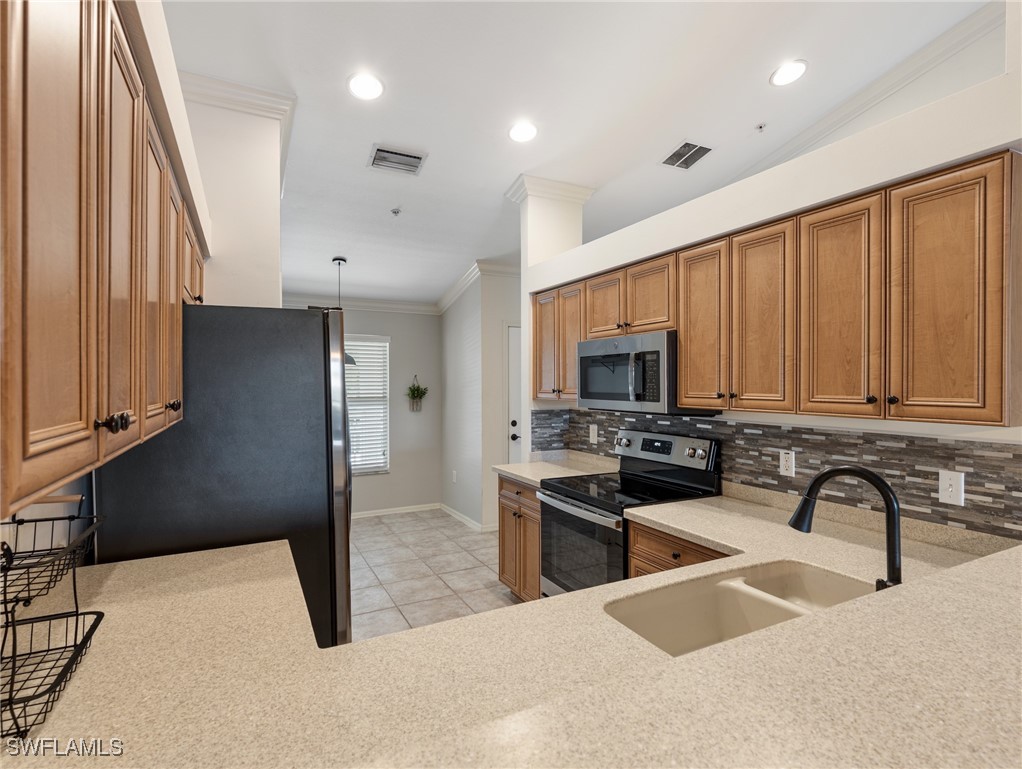 2 Bed Waterfront Home for Sale in Bella Terra, FL, $269,500 — photo 15