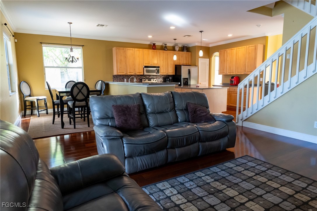 4 Bed Pool Home for Sale in Olympia Pointe, photo 15