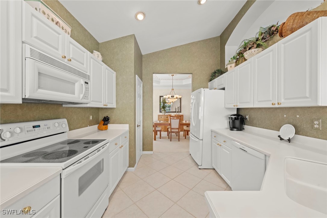3 Bed Condominium for Sale in Morningside, FL — photo 15