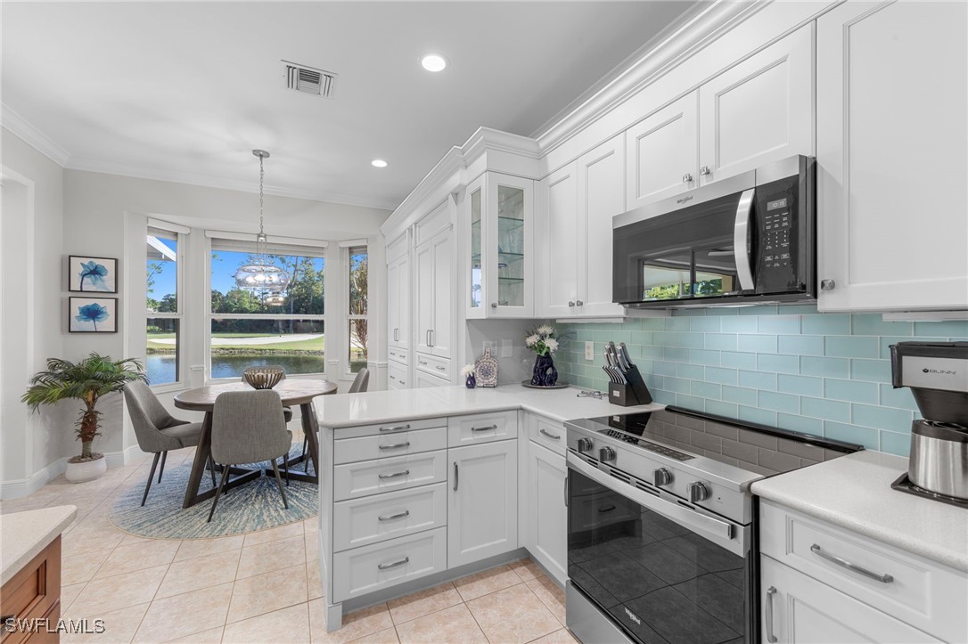 2 Bed Waterfront Home for Sale in Stoneybrook, FL — photo 15