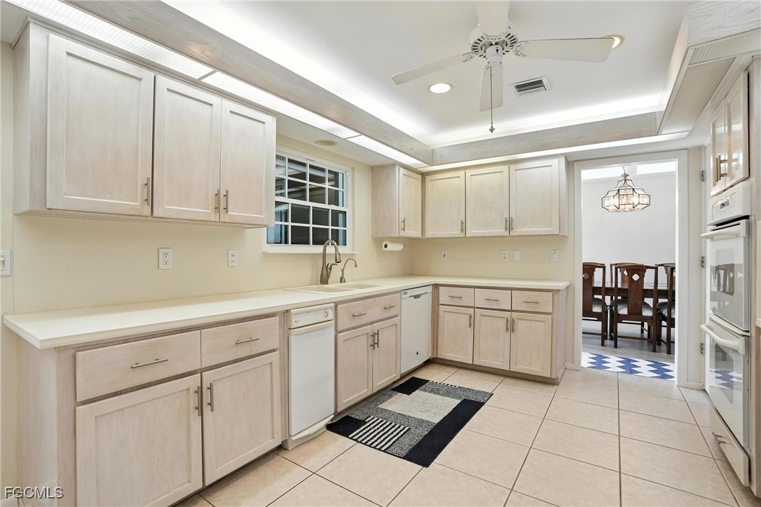 3 Bed Pool Home for Sale in Cape Coral, photo 15