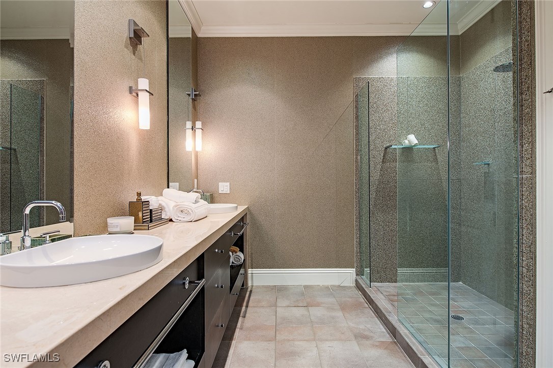 3 Bed Condominium for Sale in Crayton Place, photo 15