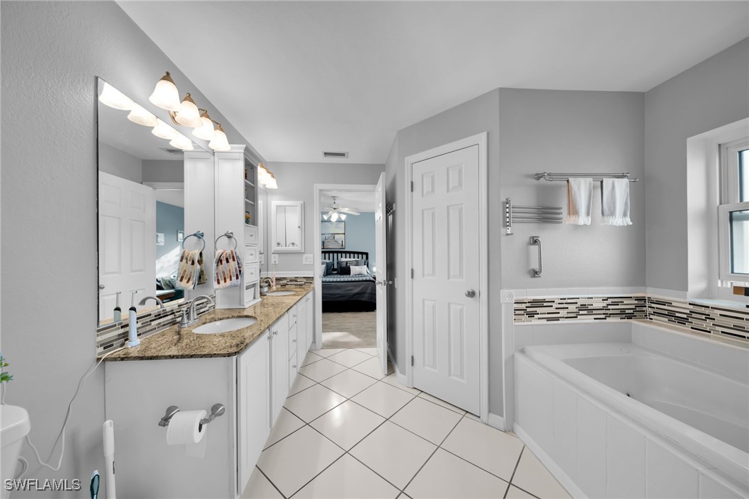 4 Bed Pool Home for Sale in Cape Coral, photo 15