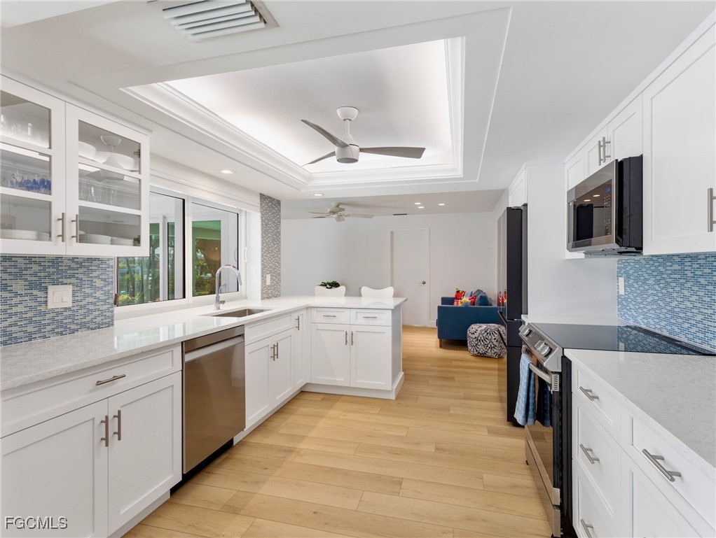 3 Bed Pool Home for Sale in Palm Acres, photo 15