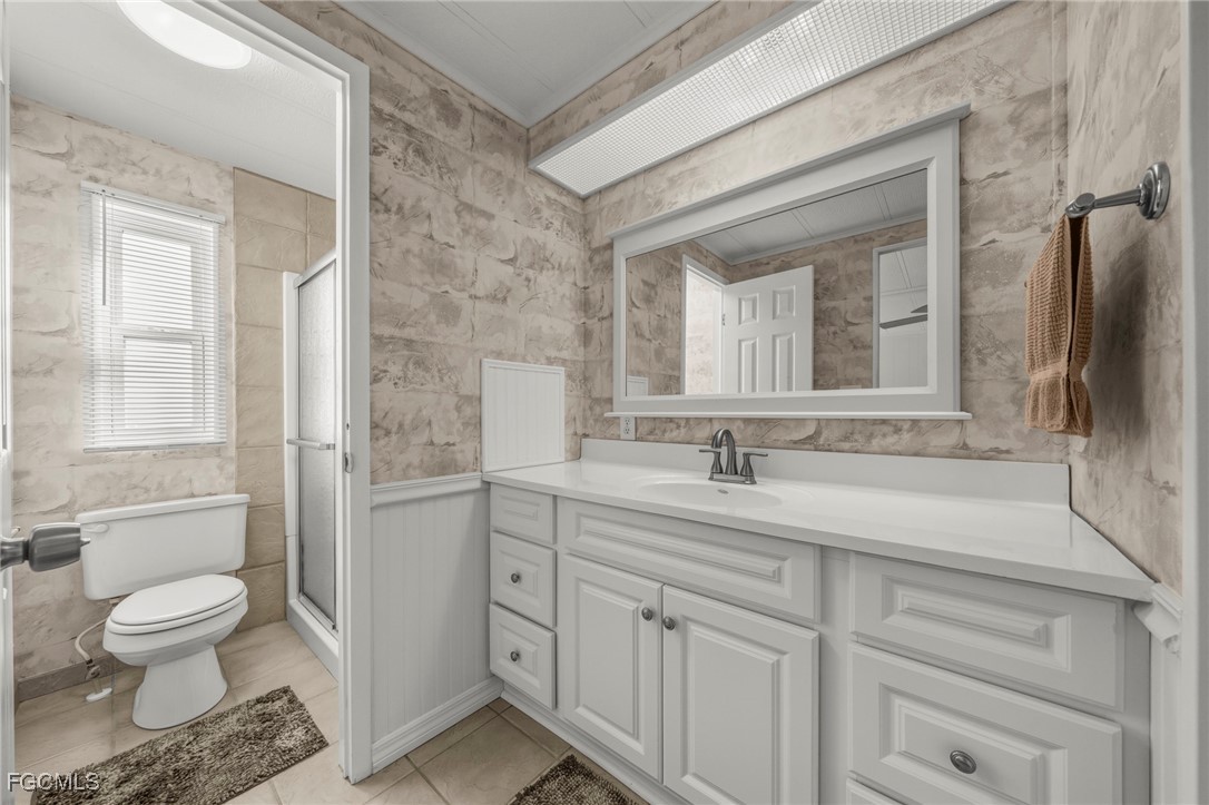 2 Bed Waterfront Home for Sale in St James City, photo 15