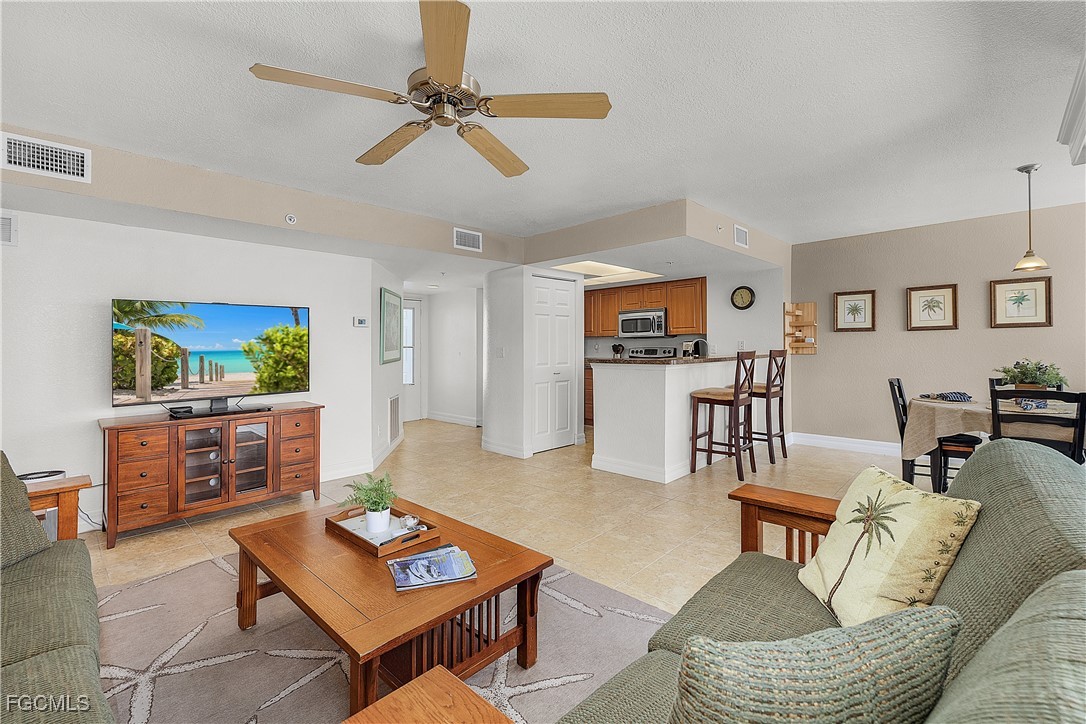 2 Bed Waterfront Home for Sale in Bokeelia, photo 15