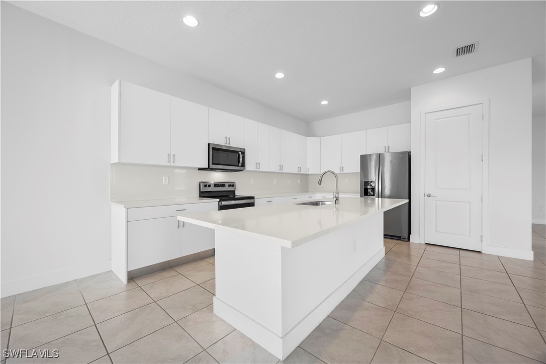 3 Bed Waterfront Home for Sale in Maple Ridge, photo 15