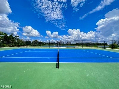 3 Bed Waterfront Home for Sale in Hibiscus Pointe, FL — photo 15