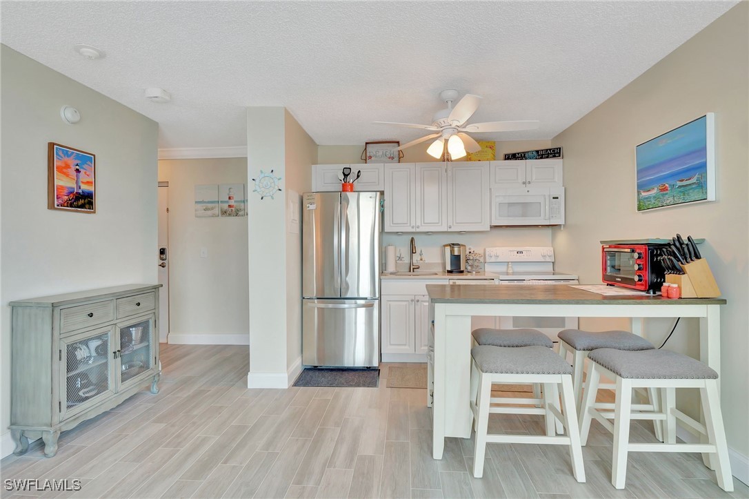 1 Bed Waterfront Home for Sale in Fort Myers Beach, photo 15