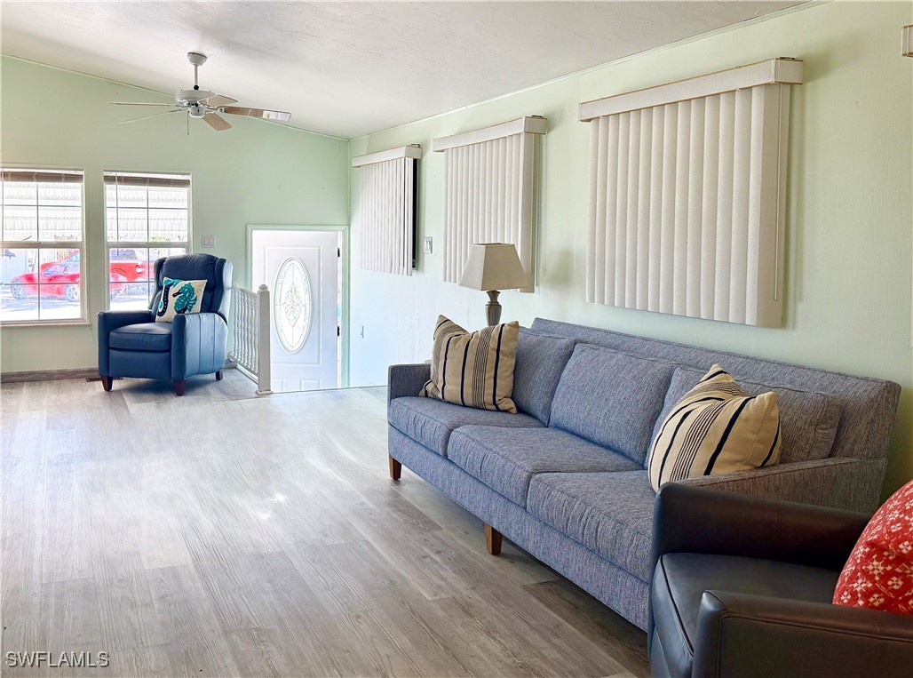 2 Bed ManufacturedHome for Sale in Naples, FL, $158,000 — photo 15