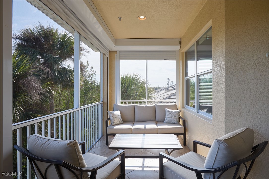 3 Bed Waterfront Home for Sale in Lucaya, FL, $380,000 — photo 15