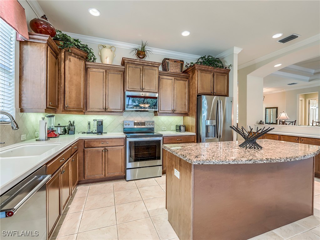 3 Bed Pool Home for Sale in Shady Bend, FL — photo 15