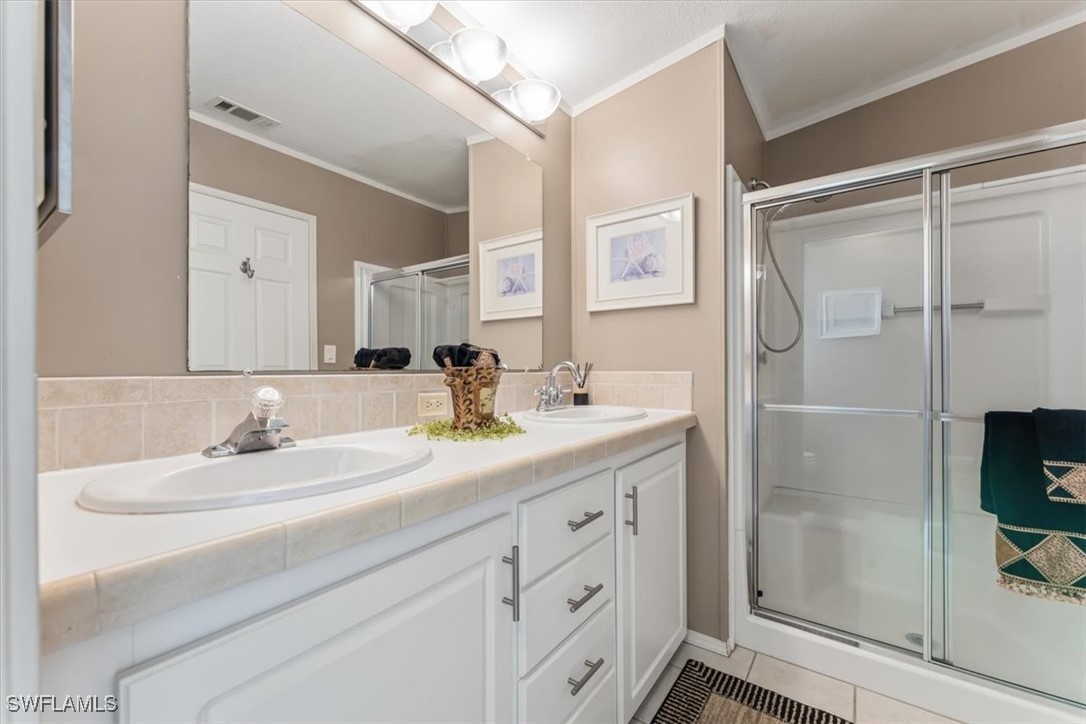 2 Bed ManufacturedHome for Sale in Naples, FL, $155,000 — photo 15