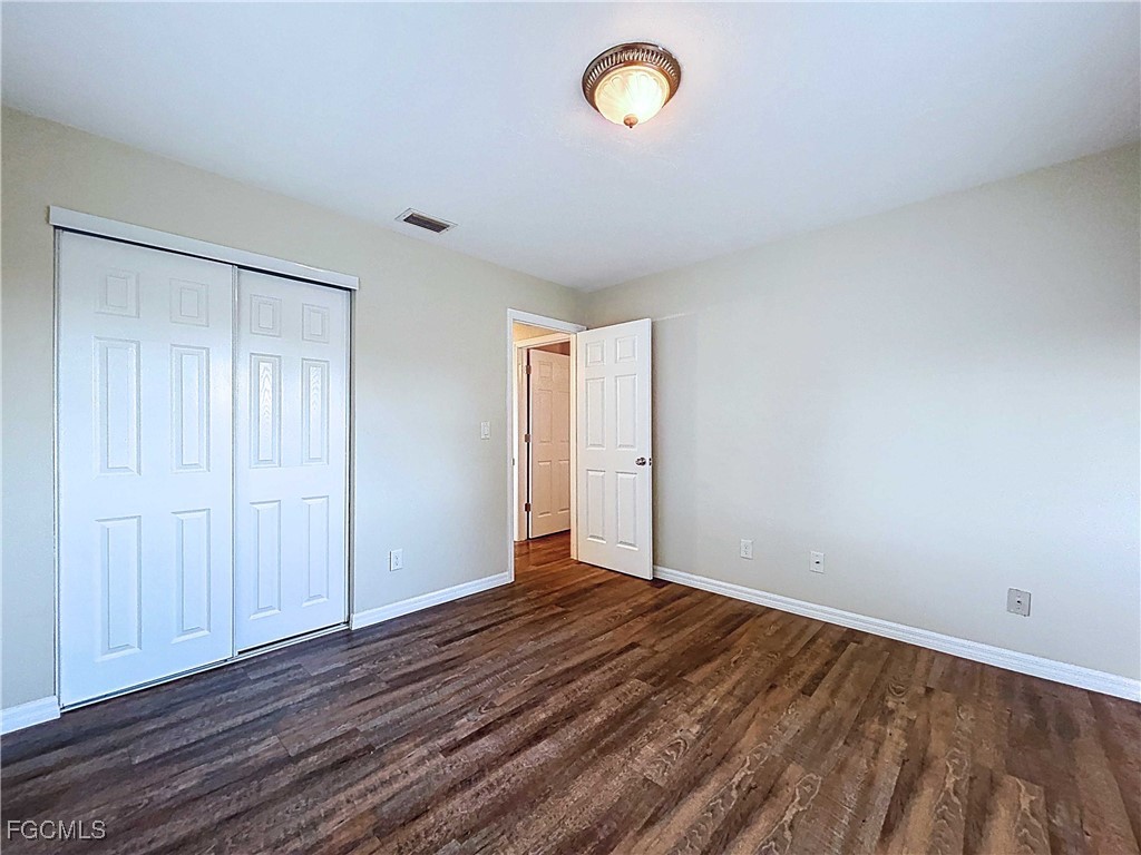 3 Bed SingleFamilyResidence for Sale in Fort Myers, photo 15