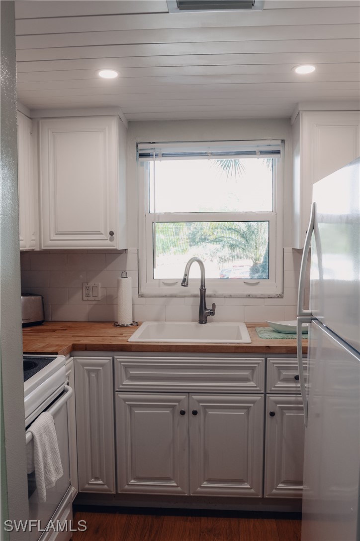 1 Bed Condominium for Sale in Seven Lakes, FL, $54,000 — photo 15