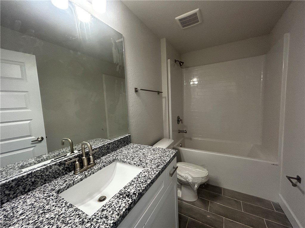 3 Bed SingleFamilyResidence for Sale in Port Charlotte, FL — photo 15