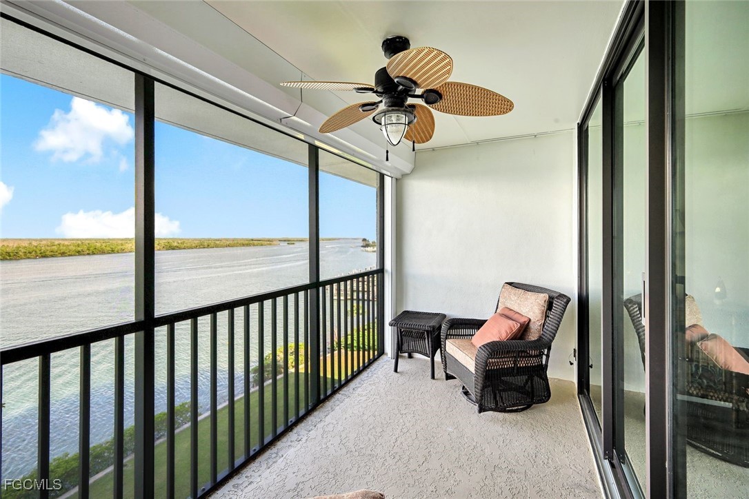 2 Bed Waterfront Home for Sale in The Palms Of Bay Beach, FL — photo 15